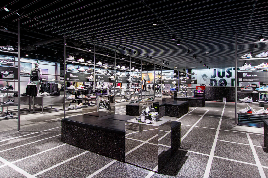 craig-lovelidge-v1UDAHfmdZ8-unsplash